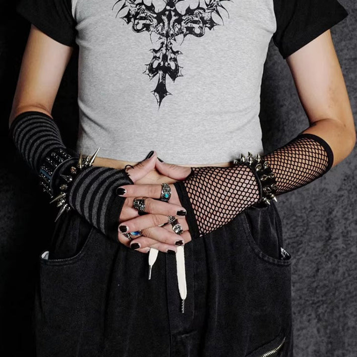 Dark Striped Sleeves Gloves