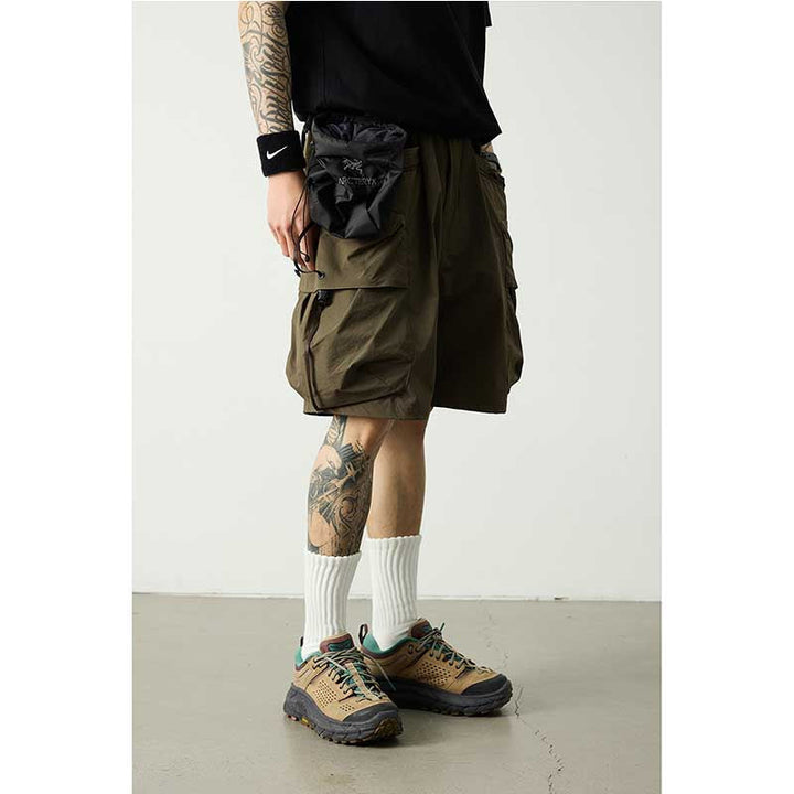Large Pockets Loose-fitting Casual Shorts